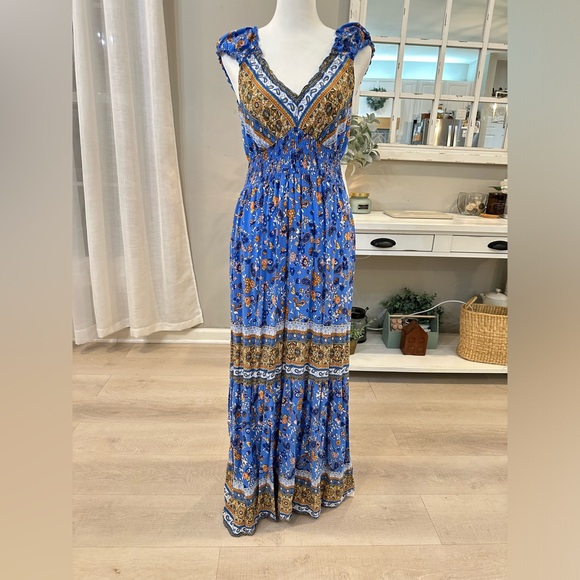 🔥BNWOT Floral Print Sweetheart Neck Lettuce Trim Shirred Waist Dress! - Picture 3 of 7